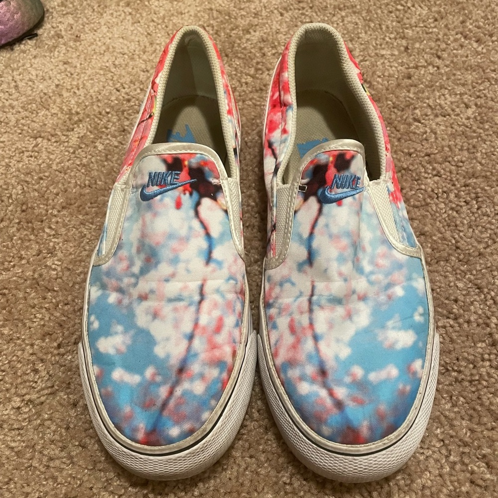 Nike Slip-ons